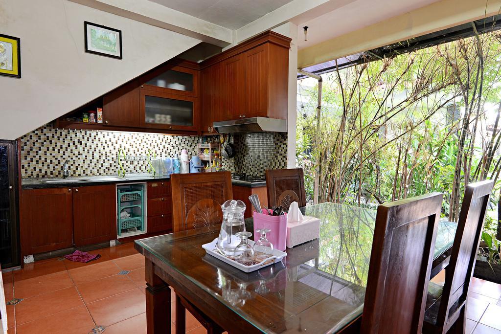 Zen Rooms Sabana Urip Sumoharjo Yogyakarta Exterior foto